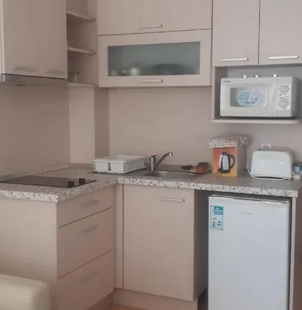 In Sunny Day 6 Complex Hotel *