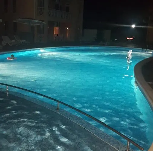 In Sunny Day 6 Complex * 阳光海滩